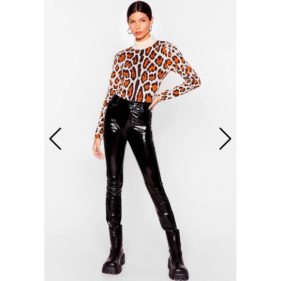 NASTY GAL LEOPARD KNITTED BACKLESS TOP - Picture 3 of 10